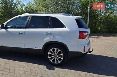Внедорожник / Кроссовер Kia Sorento 2014 в 