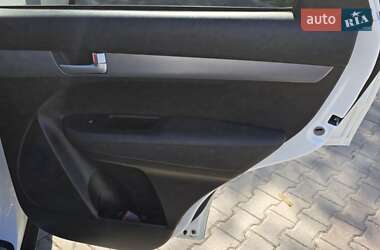 Внедорожник / Кроссовер Kia Sorento 2014 в 