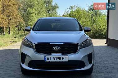 Позашляховик / Кросовер Kia Sorento 2020 в 