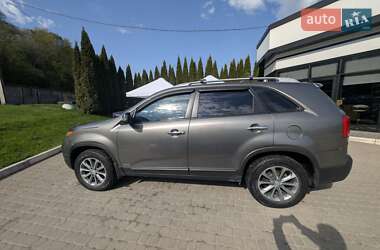 Позашляховик / Кросовер Kia Sorento 2011 в 