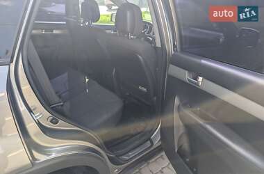 Позашляховик / Кросовер Kia Sorento 2011 в 