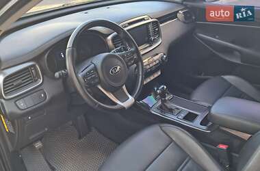 Позашляховик / Кросовер Kia Sorento 2017 в 