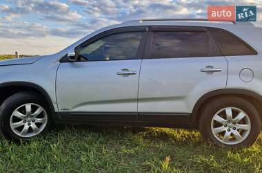 Позашляховик / Кросовер Kia Sorento 2013 в 