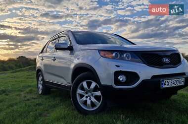 Позашляховик / Кросовер Kia Sorento 2013 в 