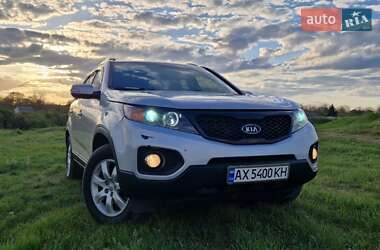 Позашляховик / Кросовер Kia Sorento 2013 в 
