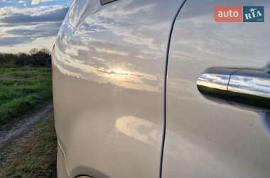 Позашляховик / Кросовер Kia Sorento 2013 в 