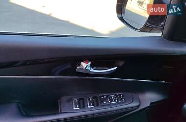 Внедорожник / Кроссовер Kia Sorento 2015 в 