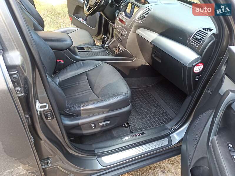 Внедорожник / Кроссовер Kia Sorento 2012 в Богуславе фото 10 Внедорожник / Кроссовер Kia Sorento 2012 в Богуславе