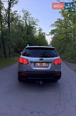 Позашляховик / Кросовер Kia Sorento 2012 в 