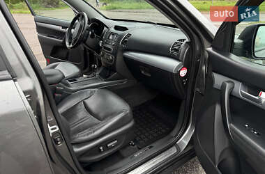 Внедорожник / Кроссовер Kia Sorento 2013 в 
