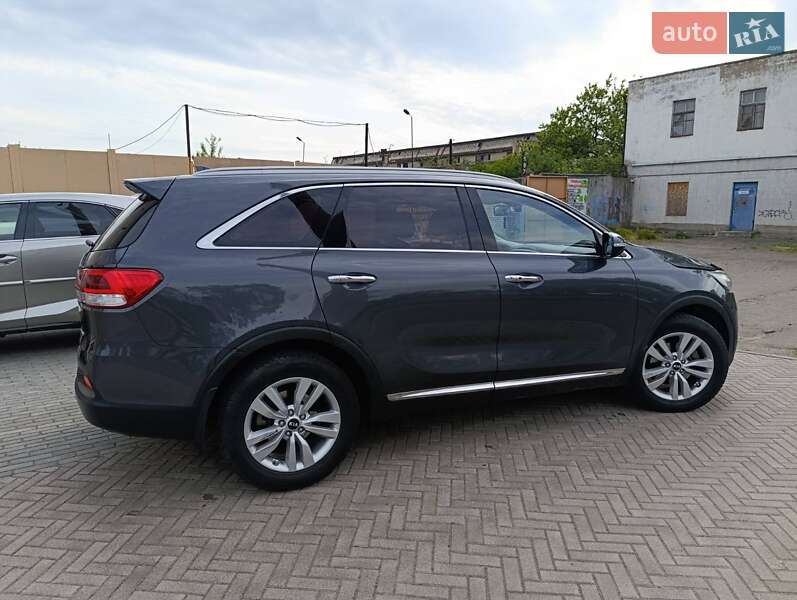 Внедорожник / Кроссовер Kia Sorento 2015 в Николаеве