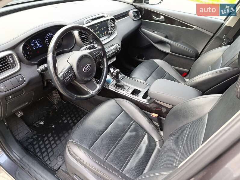Внедорожник / Кроссовер Kia Sorento 2015 в Николаеве