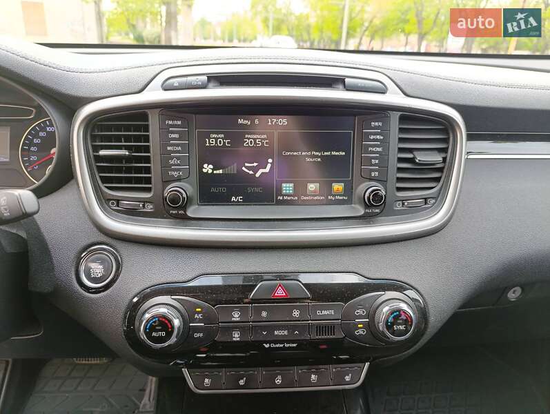 Внедорожник / Кроссовер Kia Sorento 2015 в Николаеве