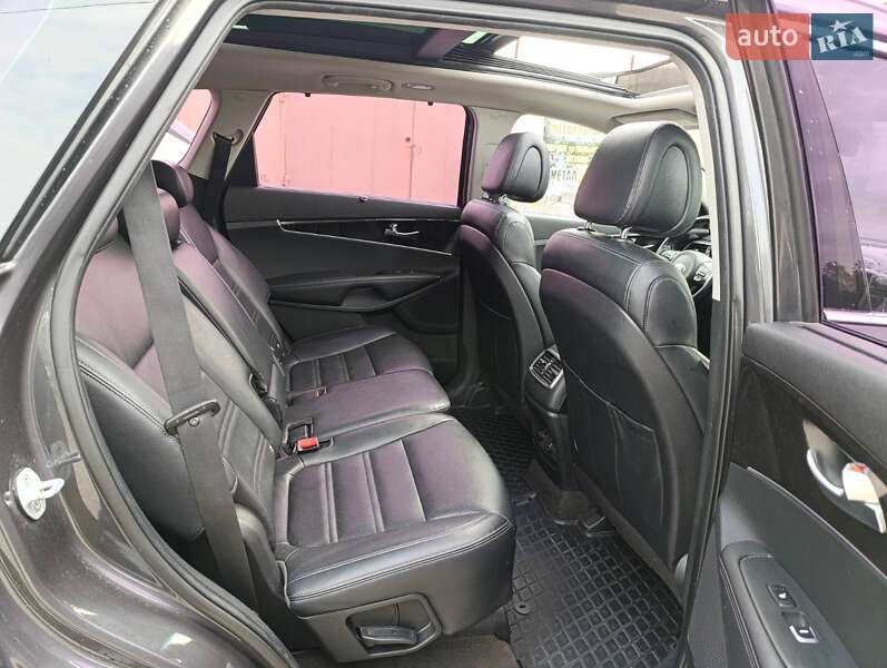 Внедорожник / Кроссовер Kia Sorento 2015 в Николаеве