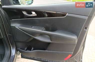 Внедорожник / Кроссовер Kia Sorento 2015 в 