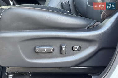 Внедорожник / Кроссовер Kia Sorento 2011 в 