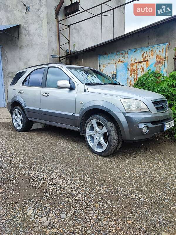 Позашляховик / Кросовер Kia Sorento 2003 в Чернівцях