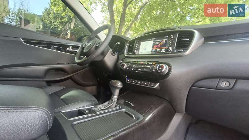 Внедорожник / Кроссовер Kia Sorento 2015 в Киеве фото 54 Внедорожник / Кроссовер Kia Sorento 2015 в Киеве