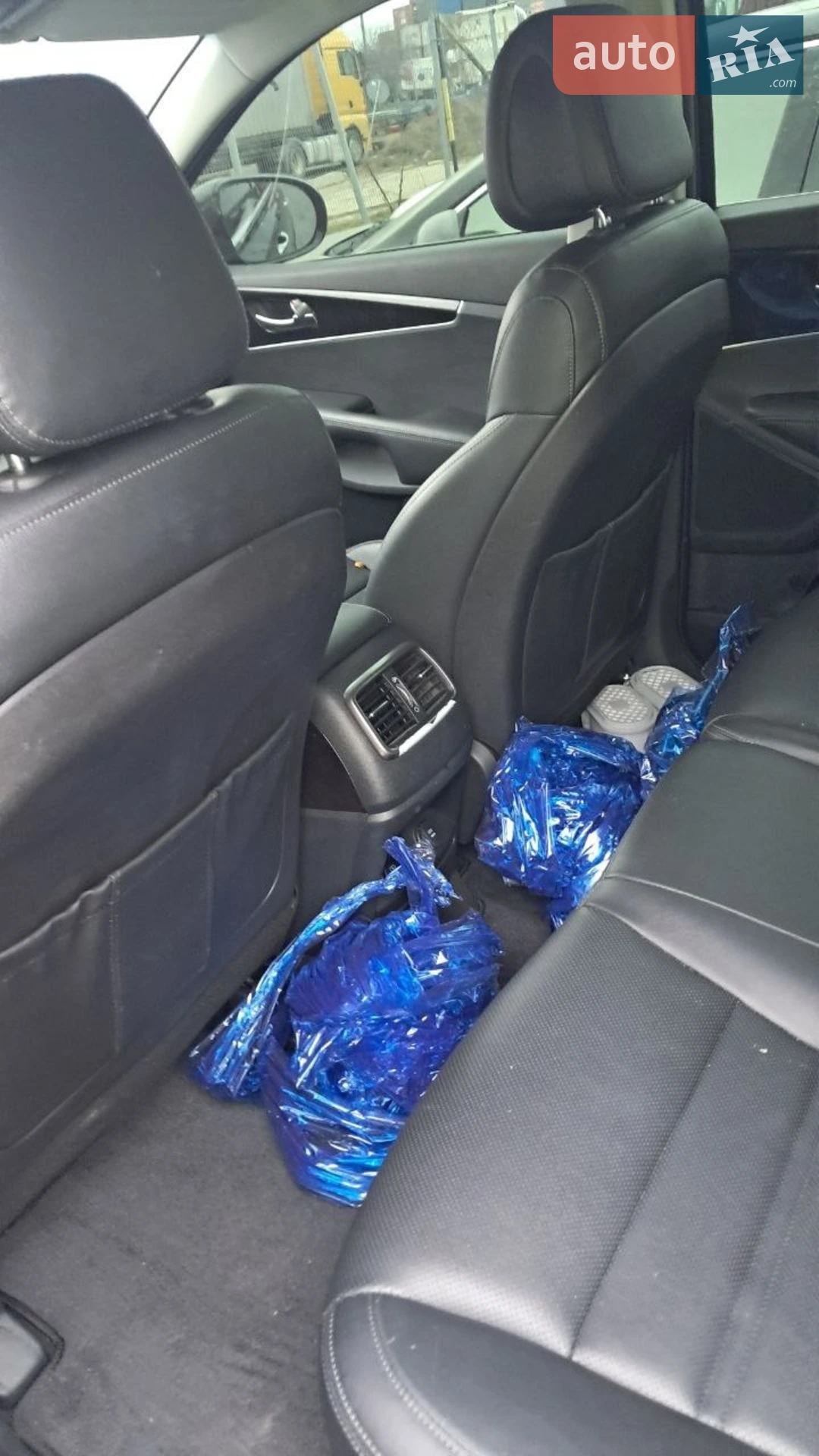 2015 Kia Sorento - мініатюра 215