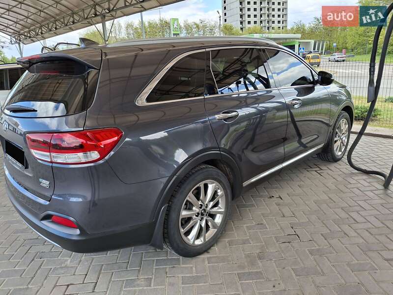 Внедорожник / Кроссовер Kia Sorento 2016 в Полтаве