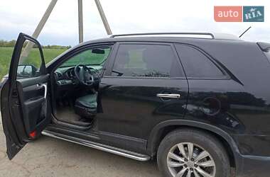 Позашляховик / Кросовер Kia Sorento 2010 в 