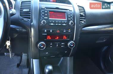 Внедорожник / Кроссовер Kia Sorento 2011 в 