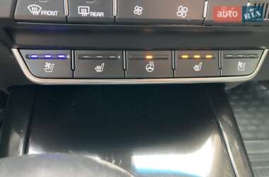 Внедорожник / Кроссовер Kia Sorento 2019 в 