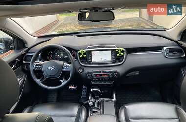 Внедорожник / Кроссовер Kia Sorento 2019 в 