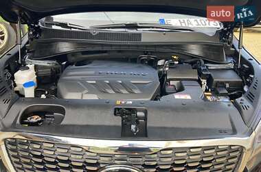 Внедорожник / Кроссовер Kia Sorento 2019 в 