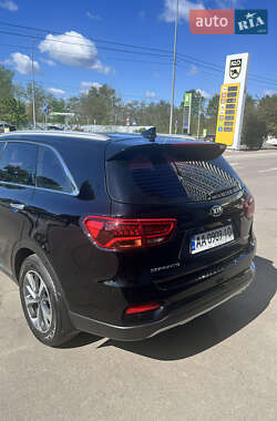 Позашляховик / Кросовер Kia Sorento 2018 в 