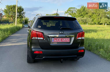 Позашляховик / Кросовер Kia Sorento 2012 в 