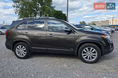 Позашляховик / Кросовер Kia Sorento 2011 в 