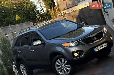 Позашляховик / Кросовер Kia Sorento 2012 в 