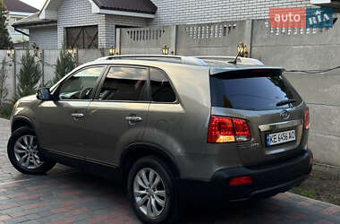 Позашляховик / Кросовер Kia Sorento 2012 в 