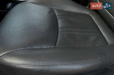 Позашляховик / Кросовер Kia Sorento 2012 в 