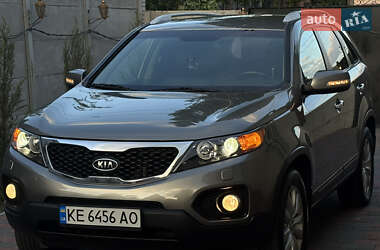 Позашляховик / Кросовер Kia Sorento 2012 в 