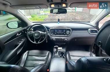 Позашляховик / Кросовер Kia Sorento 2015 в 