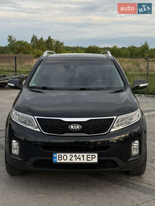 Позашляховик / Кросовер Kia Sorento 2012 в Івано-Франківську