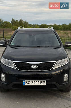 Позашляховик / Кросовер Kia Sorento 2012 в 