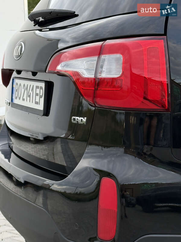 Позашляховик / Кросовер Kia Sorento 2012 в Івано-Франківську