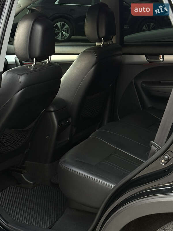 Позашляховик / Кросовер Kia Sorento 2012 в Івано-Франківську