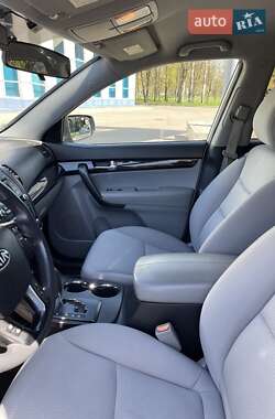 Внедорожник / Кроссовер Kia Sorento 2010 в 