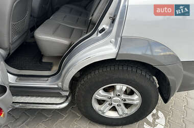 Позашляховик / Кросовер Kia Sorento 2005 в 