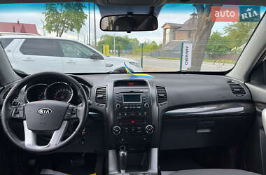 Внедорожник / Кроссовер Kia Sorento 2012 в 