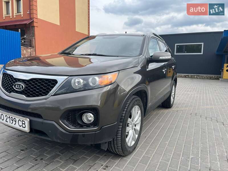 Позашляховик / Кросовер Kia Sorento 2011 в Тернополі