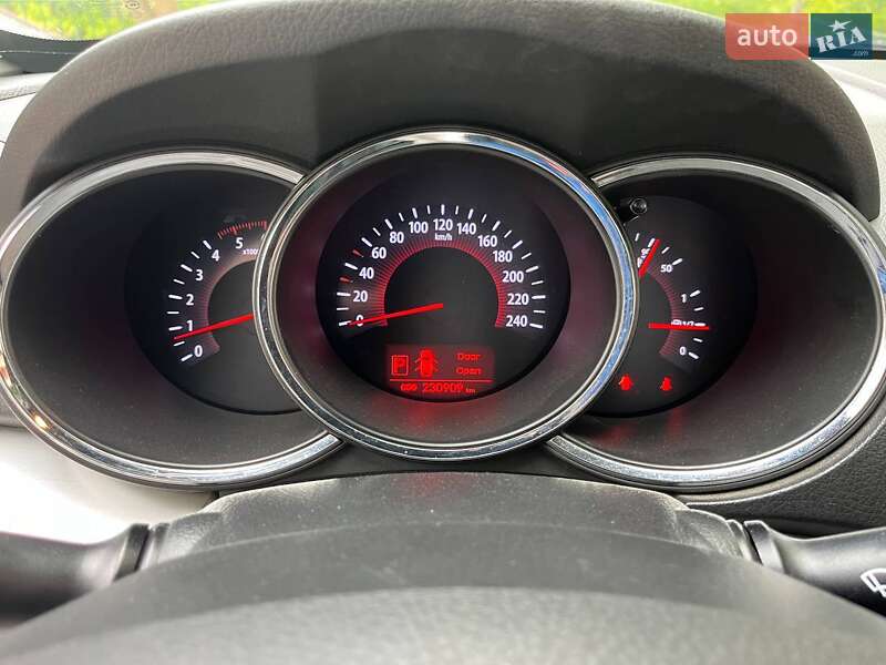 Позашляховик / Кросовер Kia Sorento 2011 в Тернополі