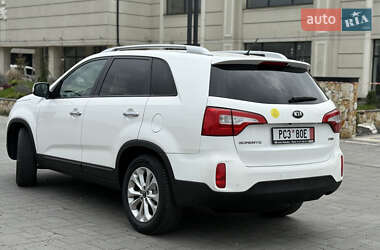 Позашляховик / Кросовер Kia Sorento 2015 в 