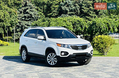 Позашляховик / Кросовер Kia Sorento 2011 в 