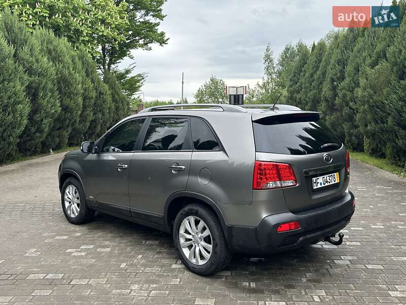 Позашляховик / Кросовер Kia Sorento 2010 в Городку