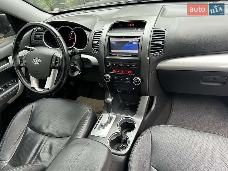 Позашляховик / Кросовер Kia Sorento 2010 в Городку